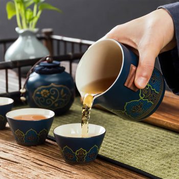 ست لیوان دمنوش سرامیکی لاکچری کیف چرمی T68